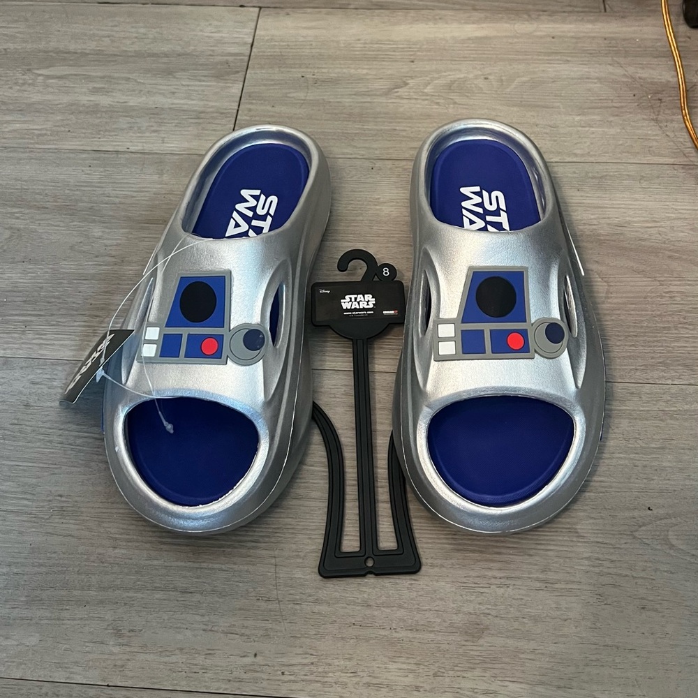 Star Wars R2-D2 Silver Slides slip-ons New